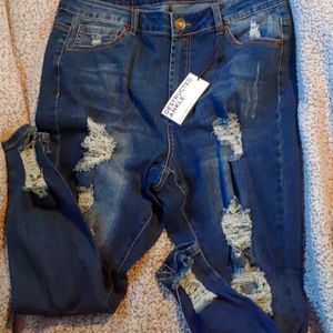 High waisted destructed ankle length Jeggings